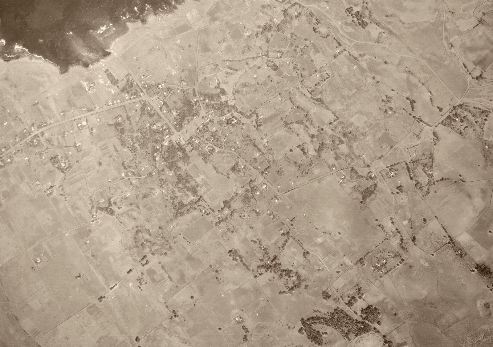 Vista aérea de Hanga Roa, Rapa Nui, 1962